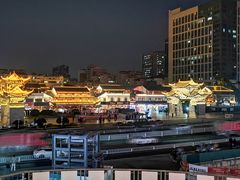 -老滇山寨•云南特色菜•地方菜•民族风情歌舞表演(金碧店)