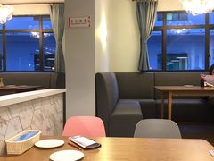 包房-樱花里音乐餐吧·牛扒椰子鸡(东圃店)