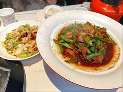 -阿瓦山寨·湘菜现炒·剁椒鱼头王(咸阳总店)