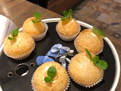 爆浆三文鱼沙拉-童年小筑餐厅(申花路店)