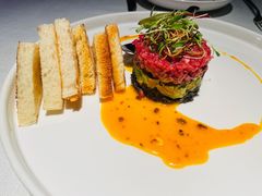 牛肉塔塔配牛油果黑橄榄酱-Solo(衡山路店)