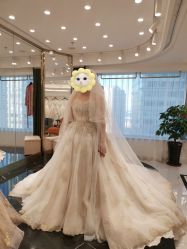 -拉瑞娜LaReine婚纱礼服高级定制