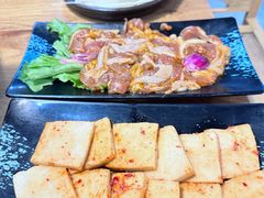 -合易泓烤肉·海肠捞饭(火车站店)
