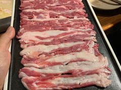 -老牌坊云南鱼豆花火锅(爱建店)