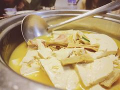 手工豆腐炖咸肉-国生茶庄·地道农家菜团建活动
