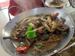 干锅三菌-涵家味土菜馆·徽州一绝臭鳜鱼(三河古镇店)