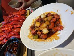 -肥肥虾庄·金牌油焖大虾(汉街SKP店)
