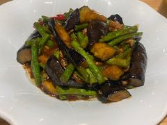 紫苏豆角焖茄子-荷花亭·湖北融合菜(十堰武商MALL店)