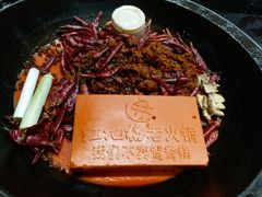 -红九格老火锅(三峡广场店)