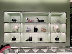 -PRADA普拉达(仁恒置地店)
