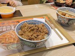 -吉野家(秀谷店)