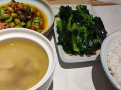 -老乡鸡(上海白玉兰广场店)