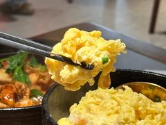 鲜虾鸡蛋碰石头-得意啫·广东啫啫煲(前海HOP店)