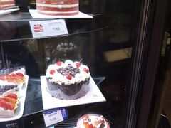 草莓红丝绒蛋糕-巴黎贝甜·生日蛋糕(环球中心店)