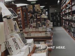 -西西弗书店(城西银泰城店)