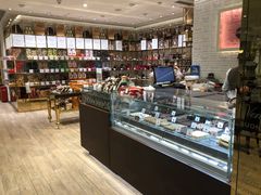 面包甜点陈列柜-VENCHI 闻绮(北京国贸商城店)