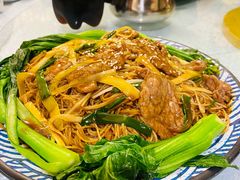 湿炒牛河-天宝食坊·啫啫煲大排档(西华路店)