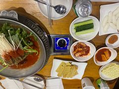 -喇喇排骨火锅·传统韩式脊骨汤(望京西园总店)