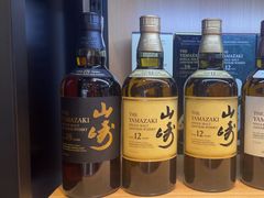 -华致名酒库雪茄烟酒(荣科路店)