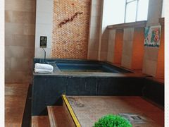 -九号温泉生活馆