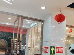-休记光头香辣蟹干锅(绵竹店)