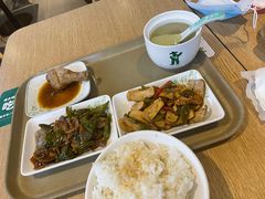 肥西老母鸡汤-老乡鸡(上海世纪大都会店)