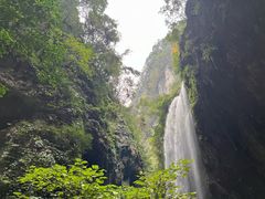 -龙水峡地缝景区