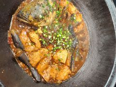 -鱼窝棚柴火铁锅炖(富山屯店)