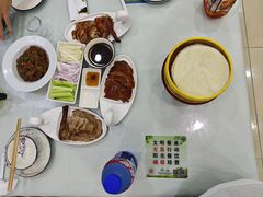 -大鸭梨烤鸭店(金顶街店)