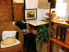 -邊城書店