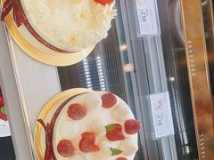 -花花卷卷·鲜食蛋糕(静安久光百货店)