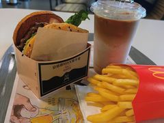 -麦当劳(中山大道中店)