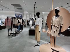 -URBAN REVIVO(七宝领展广场店)