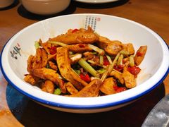 攸县香干炒肉-常株潭湖南菜(水木丹华店)