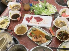 -四囍码头海鲜烧烤自助火锅(外滩南京东路悦荟广场店)