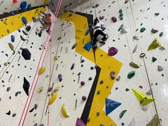 -问山MountQuest攀岩馆