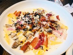 培根蘑菇手工宽面-ROAST coffee & eatery