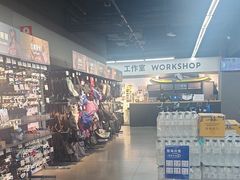 -迪卡侬(西三旗店)