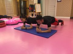 -思迈威健身(积玉桥万达店)