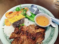 -大头虾越式风味餐厅(光明广场店)