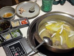-喃喃椰·糟粕醋·椰子鸡火锅(七堡花园店)