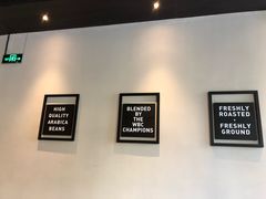 -瑞幸咖啡(怡富广场店)