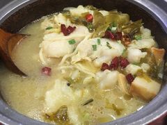 -周鱼小馆石锅酸菜鱼(活力汇店)