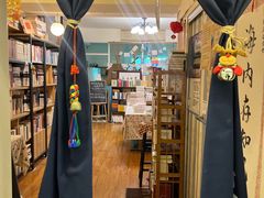 -武汉境自在書店