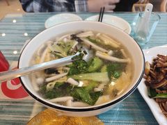 -自游人·美食一楼·地道徽菜(三十年名店)