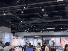 -迪卡侬(环球港店)