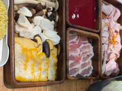 -菌小白火锅(时尚天河店)