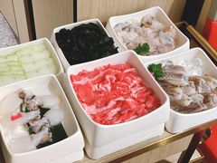 -海底捞火锅(杭州滨江九宜城店)