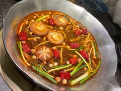 -湊湊火锅·茶憩(打浦桥日月光店)
