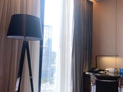 -广州天河希尔顿酒店